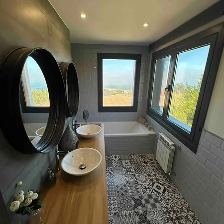 En La Playa Con Vistas 尼格兰